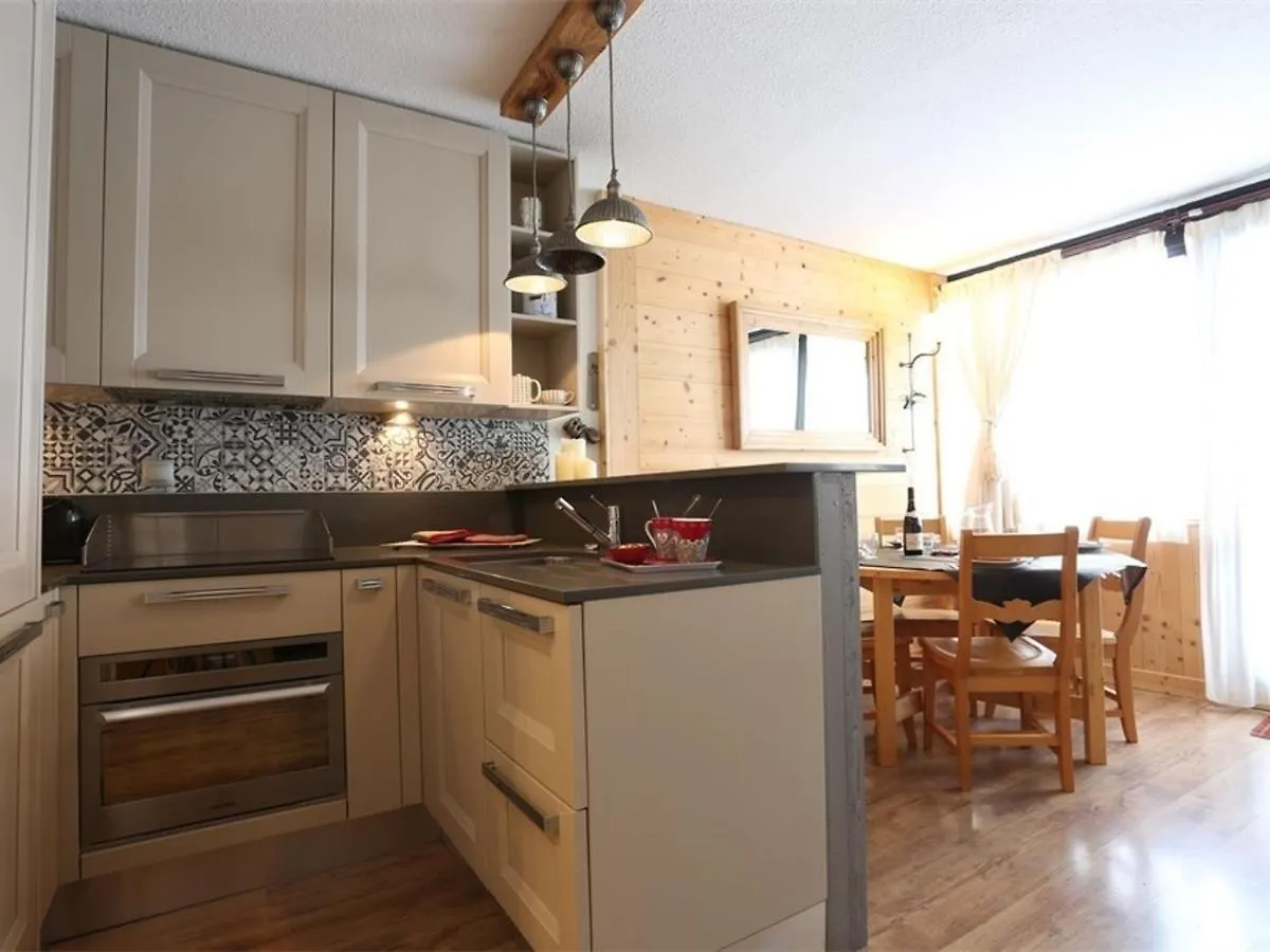 Apartment Appartement Renove 50M² Val Thorens - 5 Pers, 2 Balcons, Wifi, Skis Aux Pieds, Pres Commerces Et Restos - Fr-1-637-3